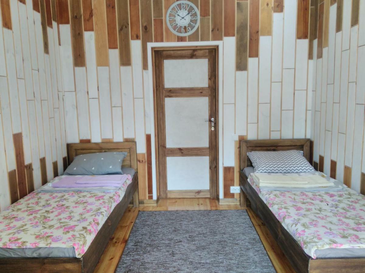 Отель "Swallow House" Çerkassi Dış mekan fotoğraf